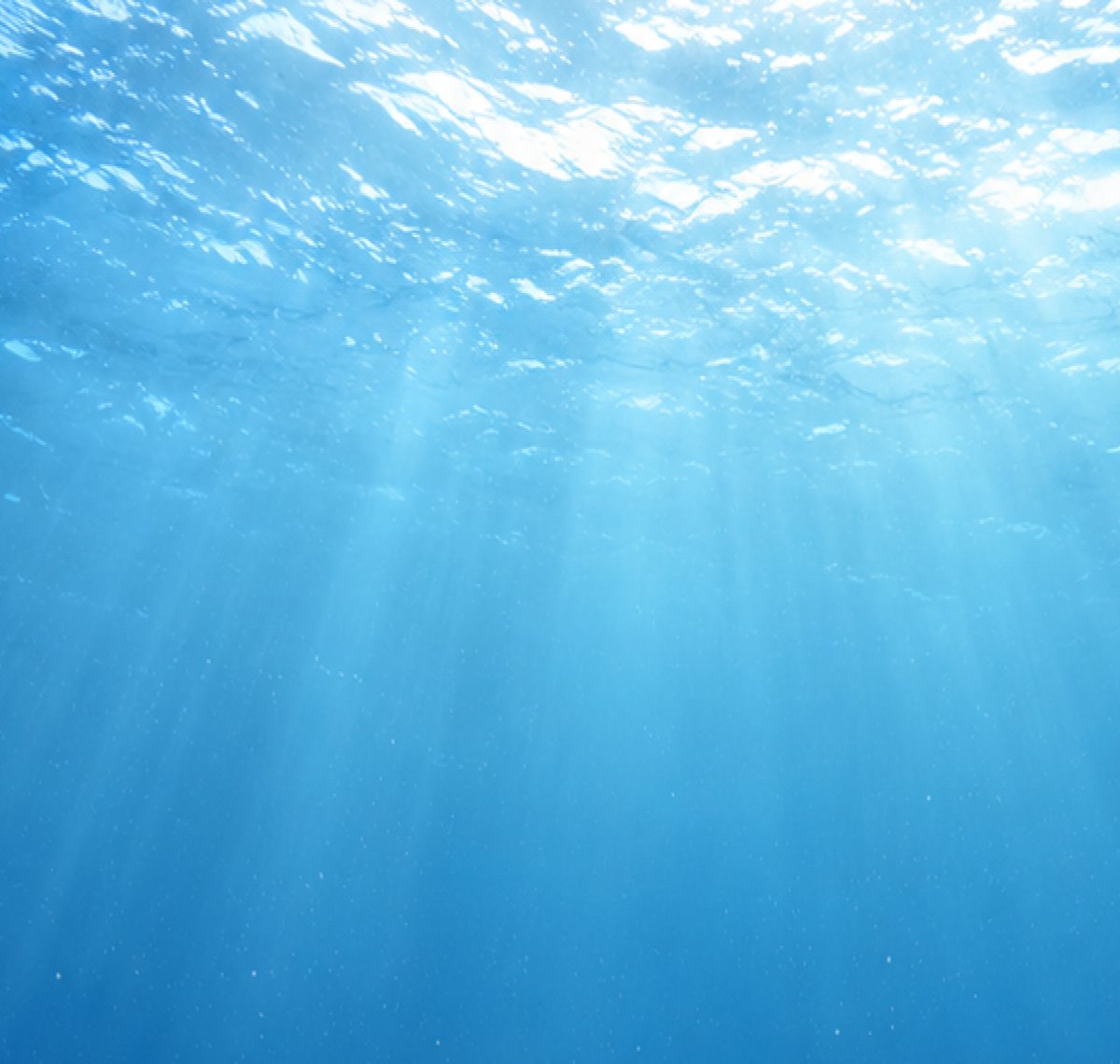 海洋深層水のイメージ（海中に差し込む光）